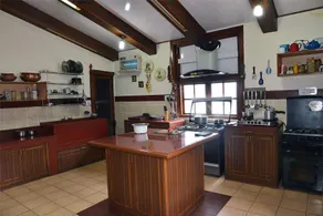 Chapslee Hotel - Image 5