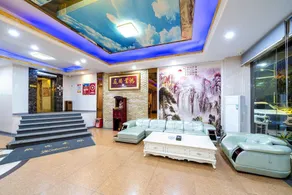Yuefeng Hotel - Image 3