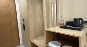 Pratap Living Luxe Studio Stays - Omaxe Hazratganj - Image 5