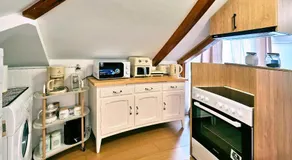 Attic in the city center - Image 5