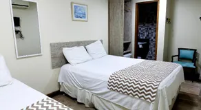 Boulevard Bed & Breakfast - Image 2