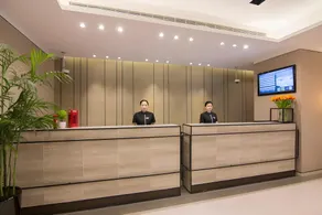 Home Inn Plus Shanghai International Tourism Resort Chuansha - Image 5