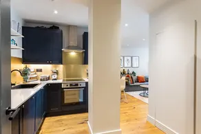Stunning Modern Apartment in the Heart of Holborn - Image 5