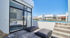 Luxury 2 Story Penthouse with Private Pool, Gym & Rooftop - Image 5