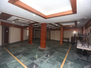 9182 Kings Crown Hotel - Image 4