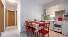 Apartments and Rooms Happiness - Image 3