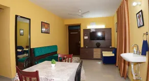 The Royals Home Stay - Image 2