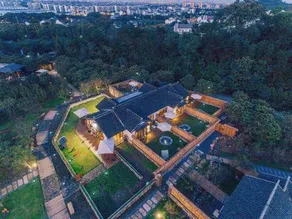 MOUNTAIN  VILLA - Image 4