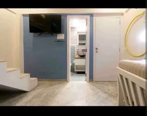 Top-floor Oceanfront Designer Condo In Bandra - Image 5