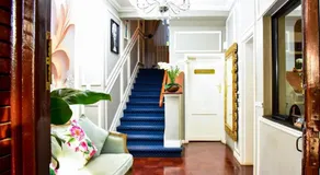 C'est La Vie Boutique Hotel - Image 3