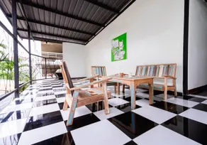 QBix Hotel - Image 5