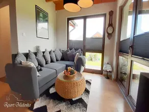 Holiday home with garden, sauna, jacuzzi - Image 3