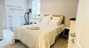 One Double bedroom with en-suite bath and shower and a separate toilet at the Royal - Homestay not Hotel - Image 2