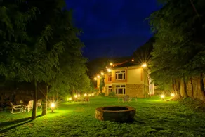 Riveredge Luxury Resort - Image 4