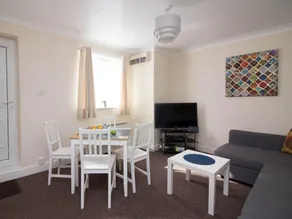 Wilton House Apartments - Image 4