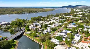 Quay Largo: Riverside Haven - Image 5