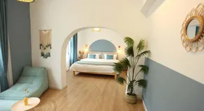 pine house - Image 2