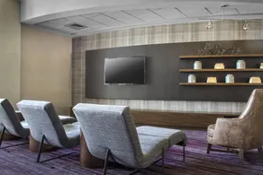 Courtyard by Marriott Newark Elizabeth - Image 3