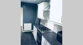 Manchester Lounge 4/BR house Stockport Airport - Image 3