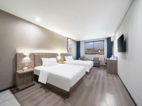 7Days Premium Xi'an Railway Station Central Plaza Airport Bus Branch - Image 2