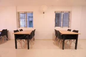 SilverKey Executive Stay - Image 4