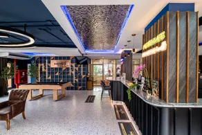 Metro Hotel Phahonyothin 35 - Image 2