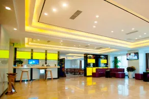 Lavande Hotel Pixian Shudu Wanda Plaza - Image 4
