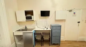 Collingham ApartHotel - Image 3