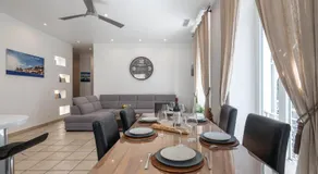 "Le Zen" by EnjoyNice, central spacious apartment with Airco, beach at 10 min - Image 2