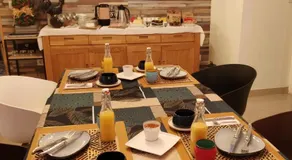 Suite Privée Bed and Breakfast - Image 4