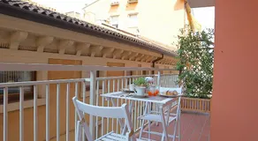 La Casetta di Lina Rooms and Apartments - Image 4