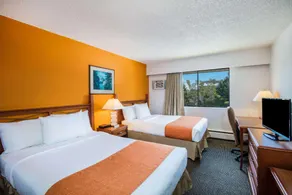 Howard Johnson Hotel by Wyndham Victoria - Image 2