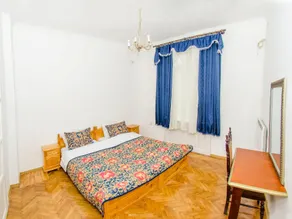 Sofia Central Guest Rooms - Image 5