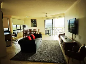 Surfers Hawaiian Apartments - Image 2