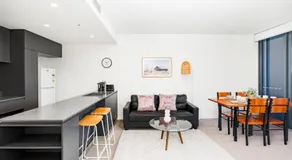 Brandnew Spacious and Stunning 1bed Apartment - Image 5