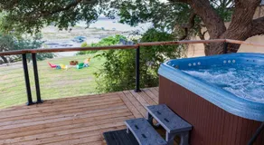 Lake Travis Lakefront Retreat - Hot tub - Boat Ramp - Lakeside Parks - Image 4
