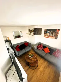 Family-Friendly Home | Near Glos Rd | Fast WiFi - Image 2