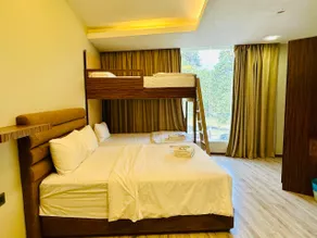 Colors Hotel - Image 2