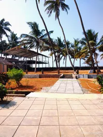 SEADECK BEACH HOMESTAY - Image 2