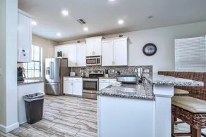 Upscale Vacation Villa Designed For Comfort-4912Cg - Image 2