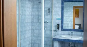 Trend Lokal Rooms Bar - Image 5
