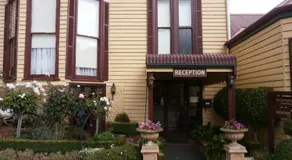 Central Springs Inn - Image 4