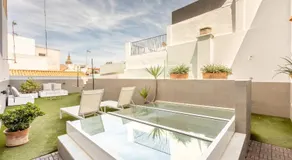 Kayser Premium Suites - Image 2
