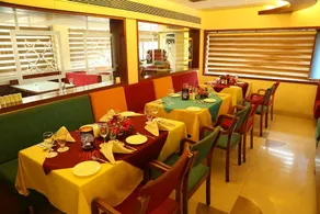 Hotel Surya - Image 5