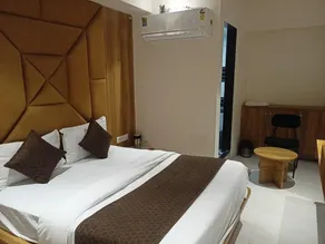 Hotel anand lake - Image 3