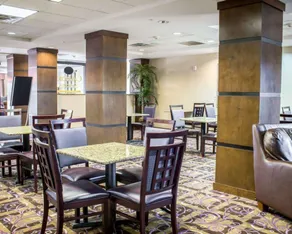 Comfort Suites Sanford - Image 4