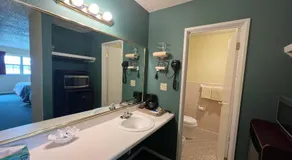 Cherokee Inn - Image 2
