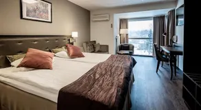 First Hotel Royal - Image 2