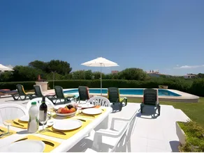 Villa Savanna Spacious villa with private pool near the beach - Image 2