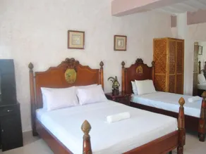 Amigos Beach Resort - Image 5